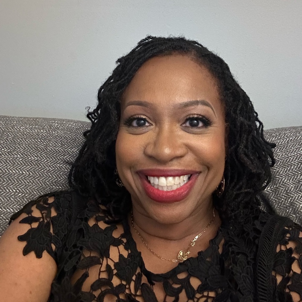 Meet your Posher, April